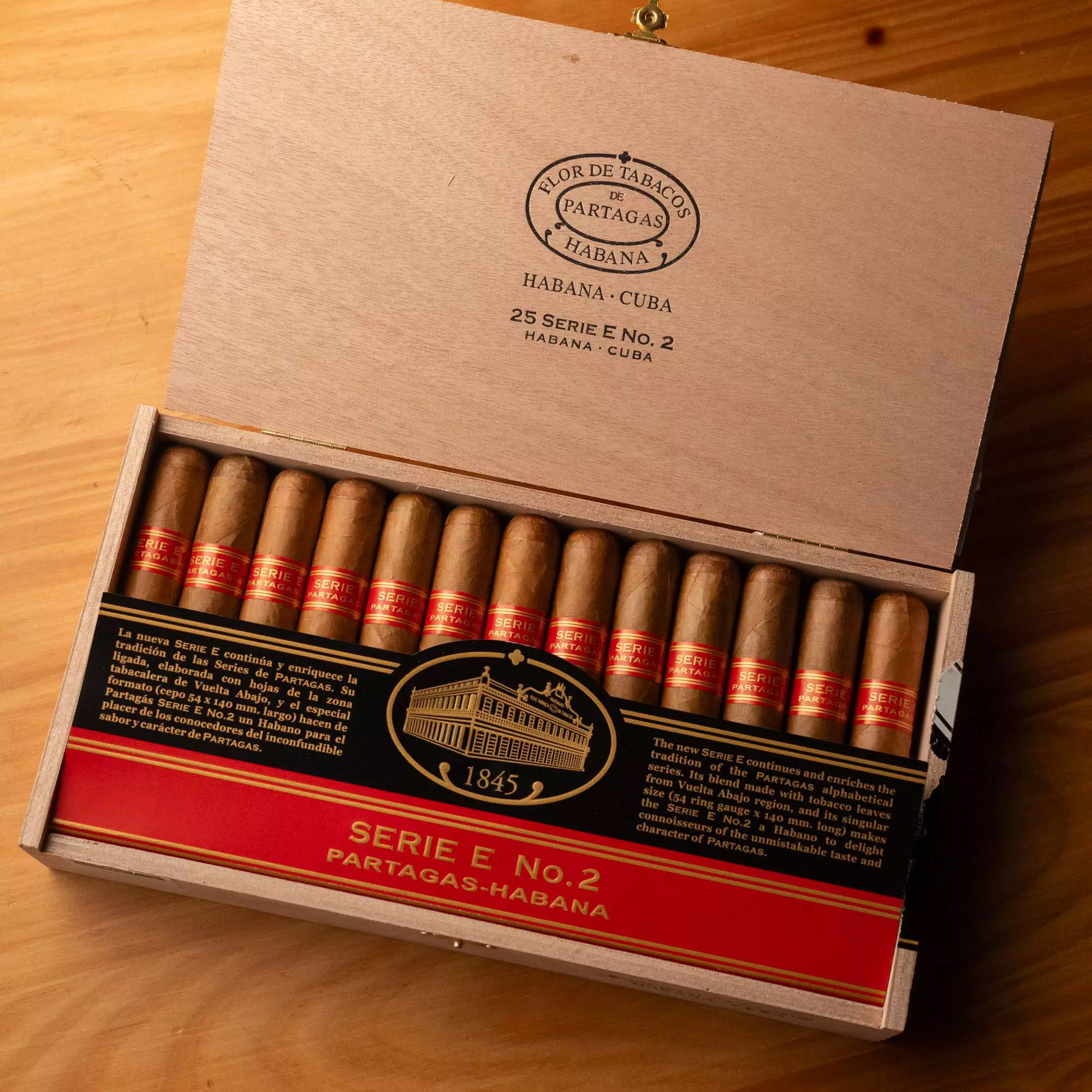 caixa de charutos, Charuto Partagas E2